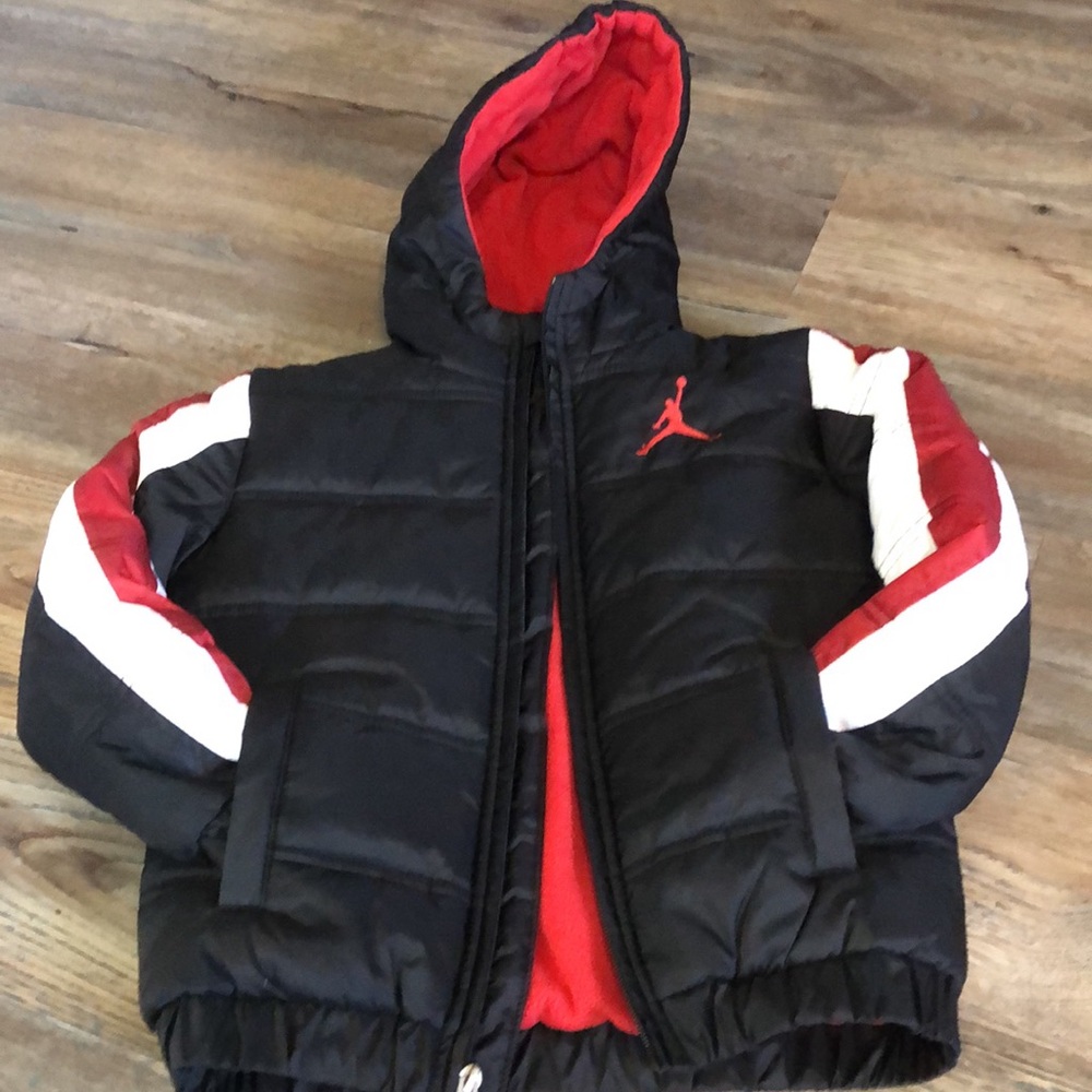 Kids Hooded Puffer Jacket, Plush Lining, Black & Red (size 6)